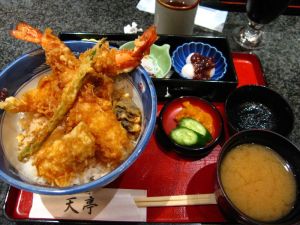 Tendon_set_meal_by_iesing_in_Narita_International_Airport